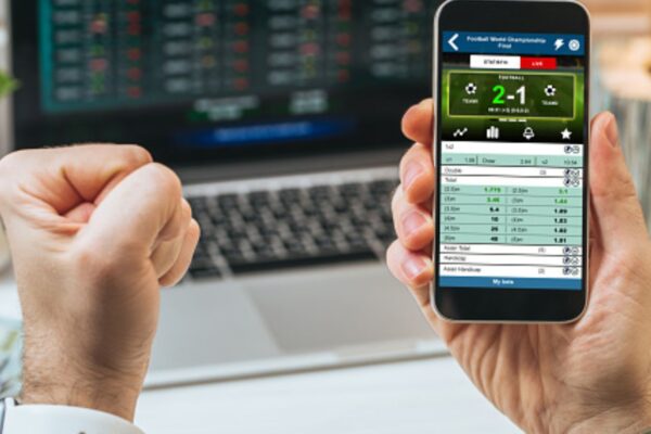 How Professionals Use Betting Strategies Successfully