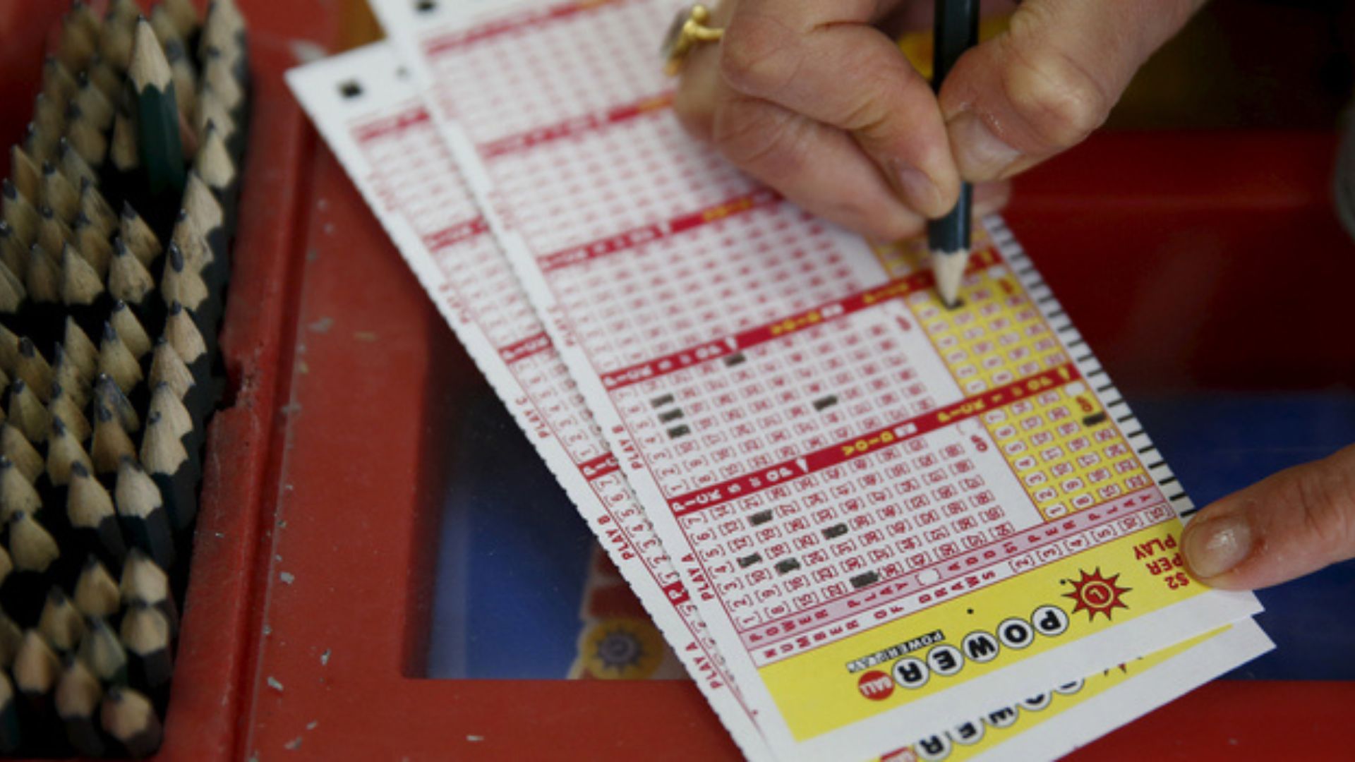 How to Choose the Right Lottery Ticket for Your Budget (1)